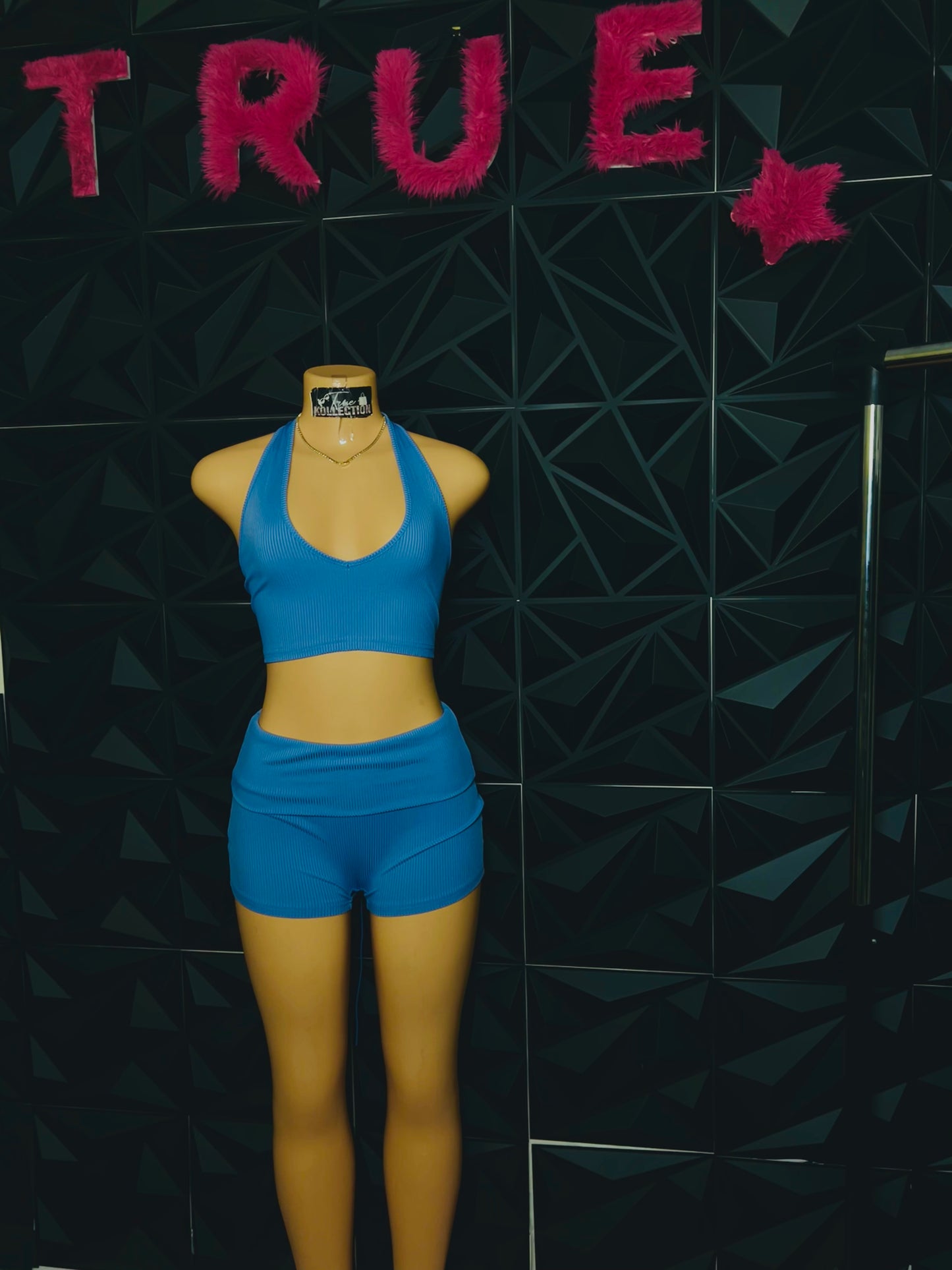 TEASE ME SET IN BLUE